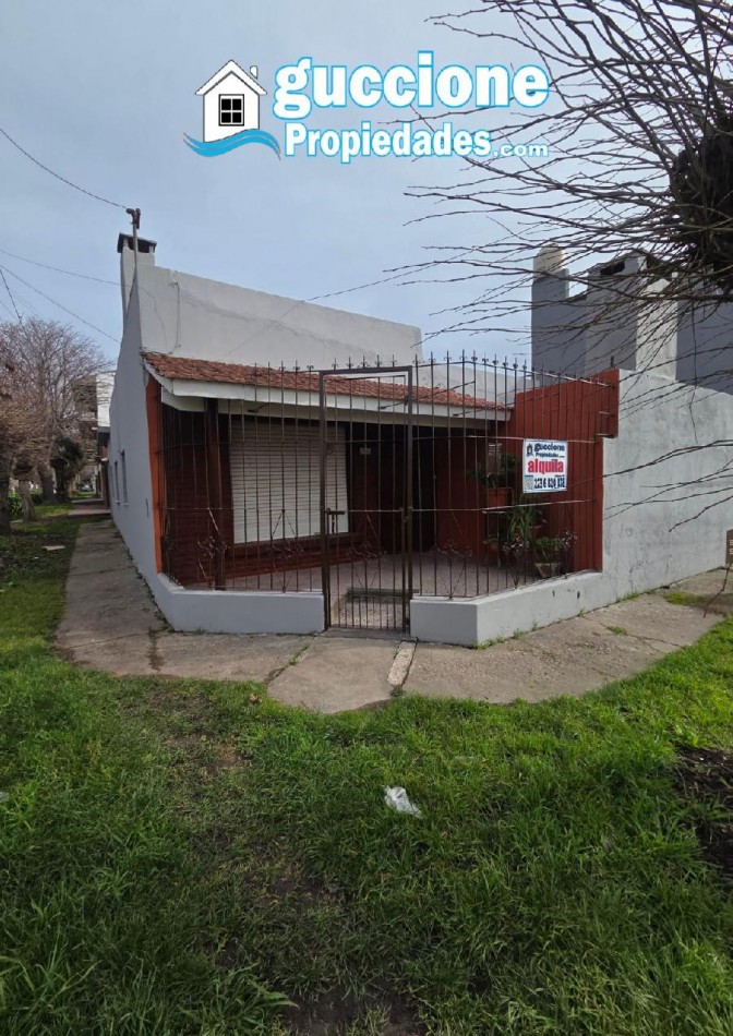 CHALET BARRIO SAN MARTIN 4 AMBIENTES CON COCHERA 