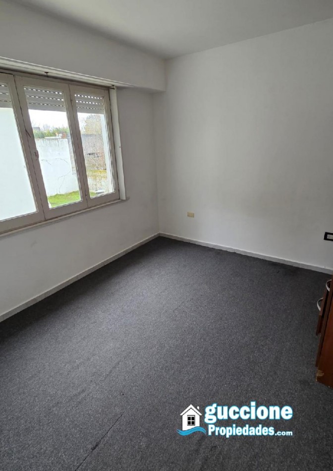 ALQUILAMOS DEPARTAMENTO EN PLANTA ALTA, CALLE MAGALLANES 6109.