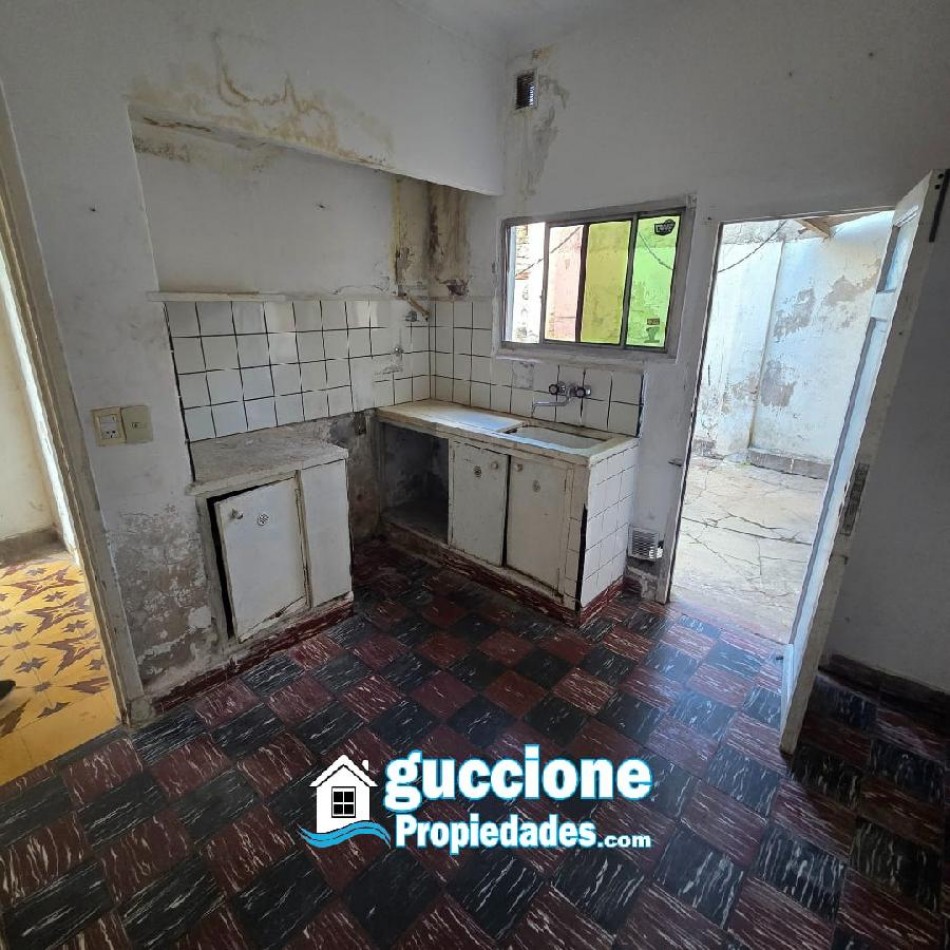 DEPARTAMENTO PH FRENTE TIPO CASITA 2 AMBIENTES OLIMPIADAS 1018