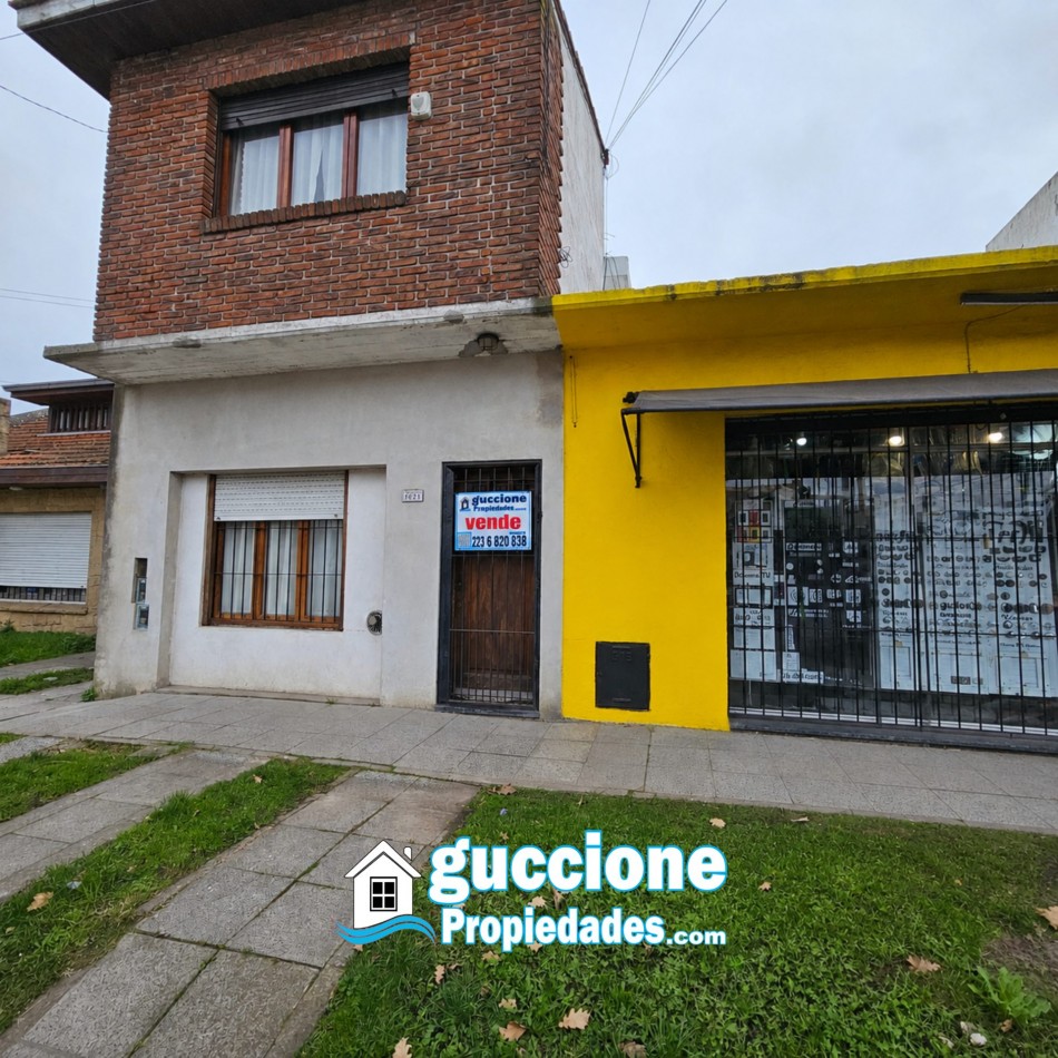 AMPLIA CASA FRENTE MAS LOCAL 
