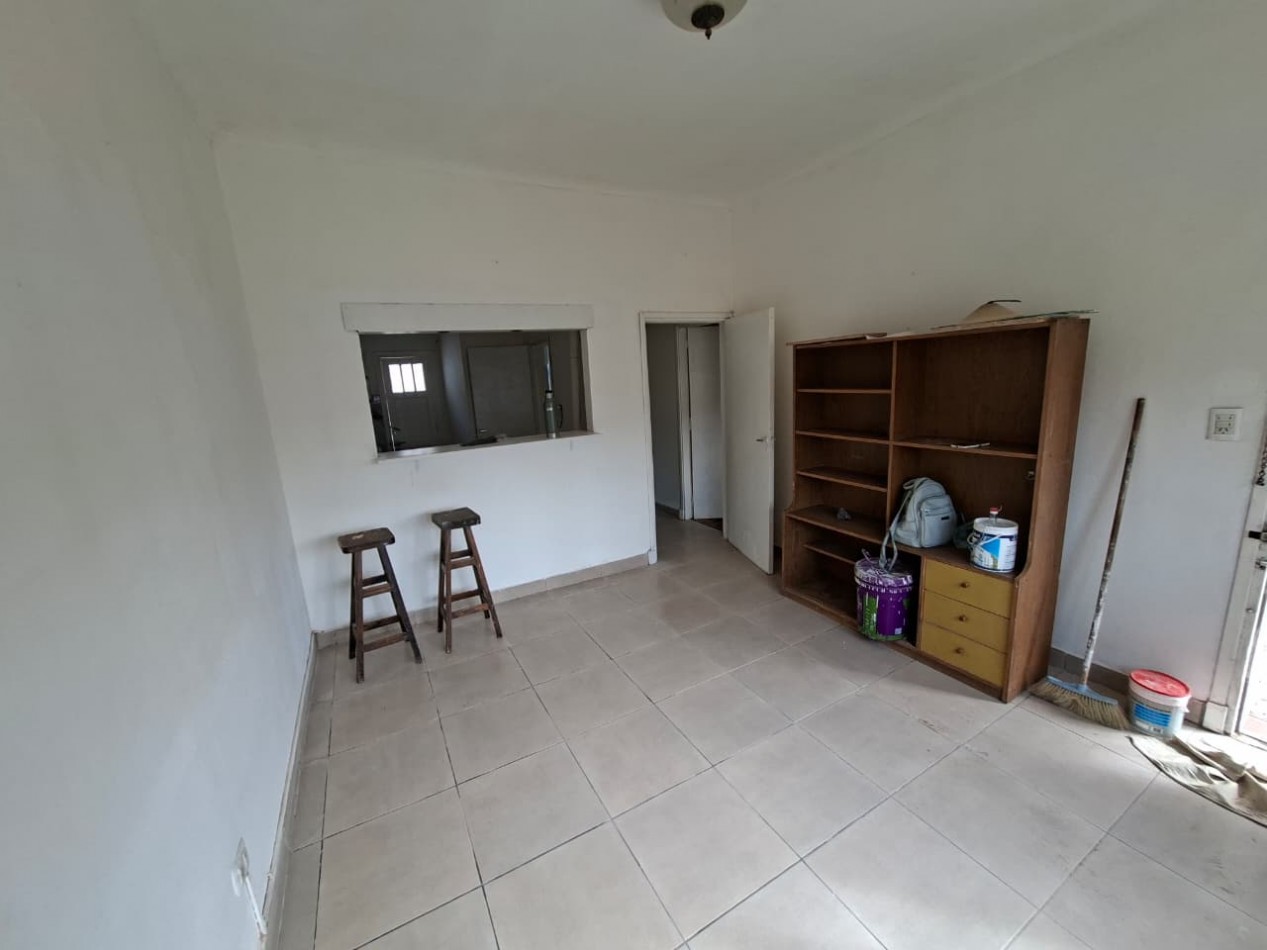 Casa Frente de 3 ambientes