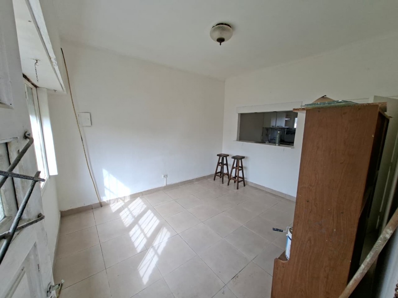 Casa Frente de 3 ambientes