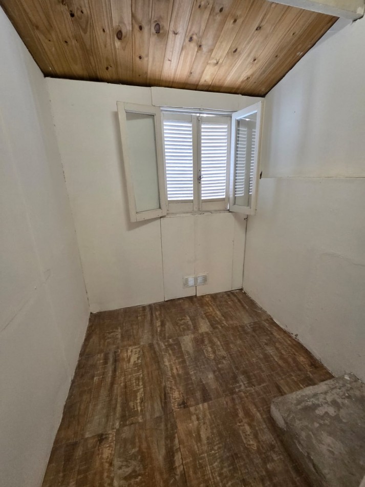 Departamento de 2 ambientes en planta alta